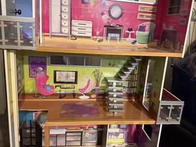 Dollhouse