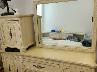3 piece bedroom set with mirror