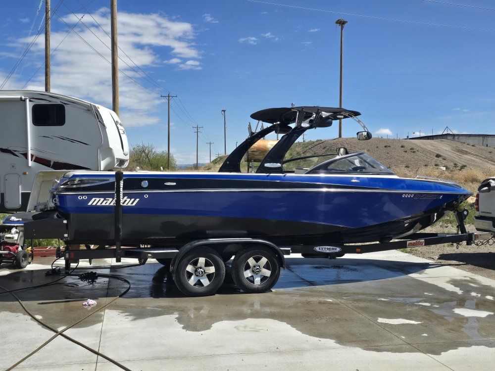 2007 Malibu 247 LSV