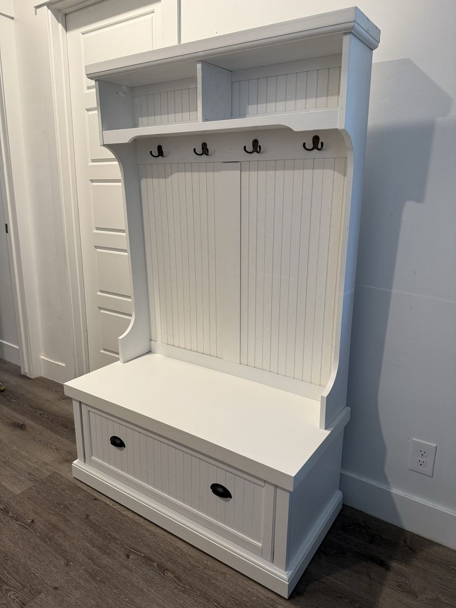 Brand New Crosley Furniture Seaside Hall Tree