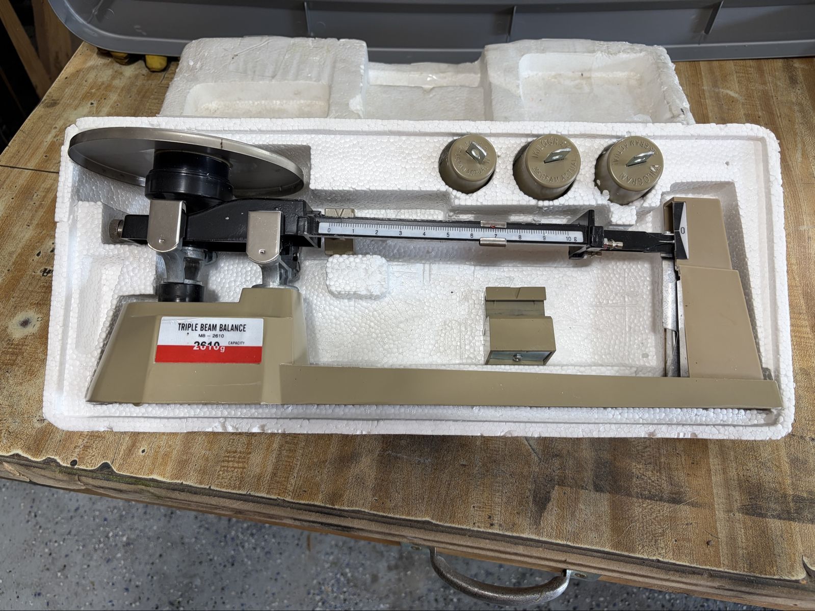 Triple Beam Balance Scale MB-2610 2610g Capacity with Weights & Foam Packaging