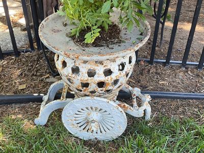 VTG Japanese Cast Iron Ikebana Usubata Pot/ Iron Base