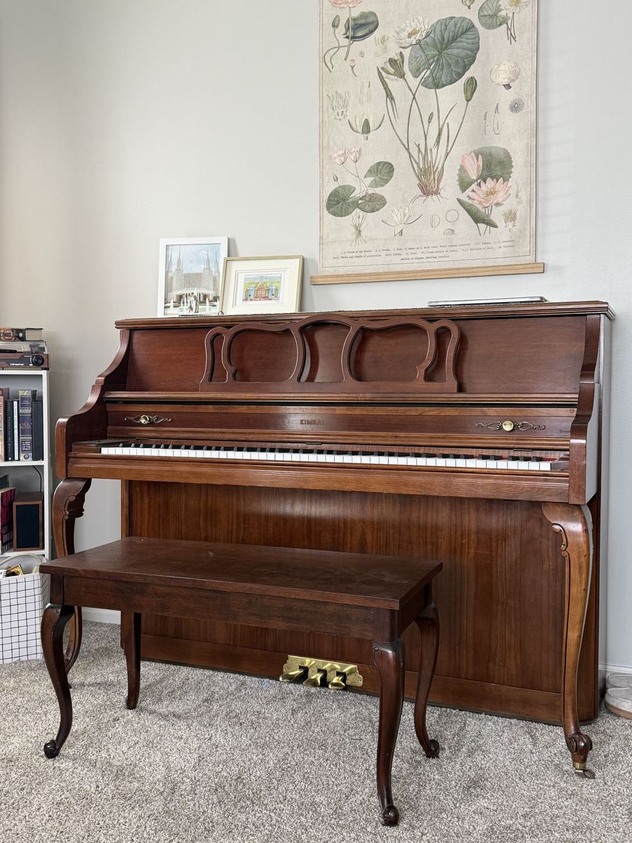 Kimball 43S3 - Console Upright Piano