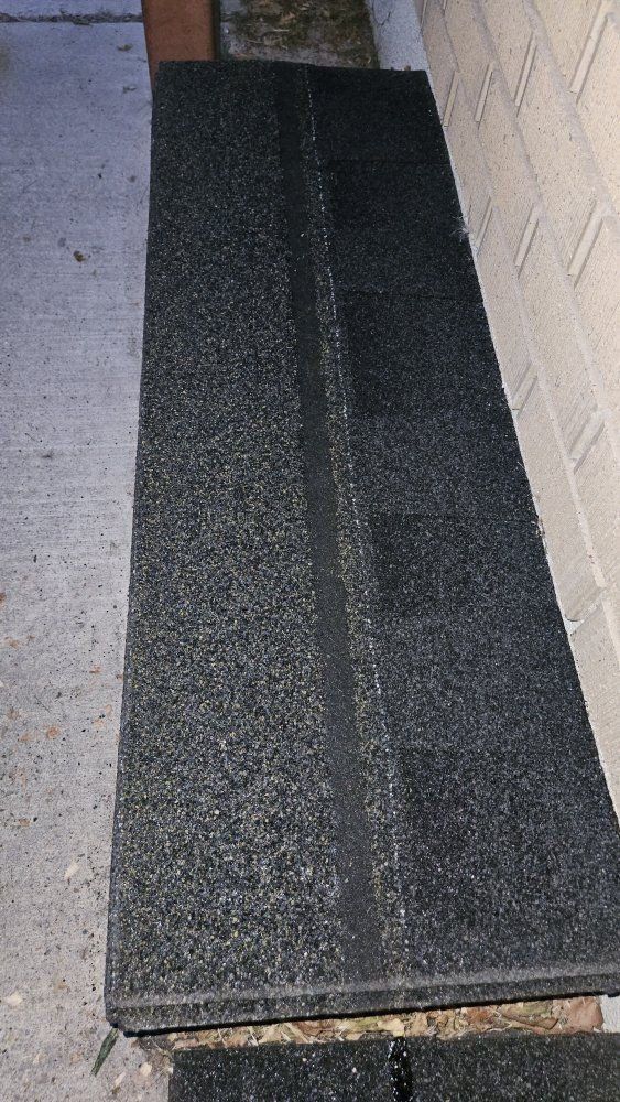 Main image 3