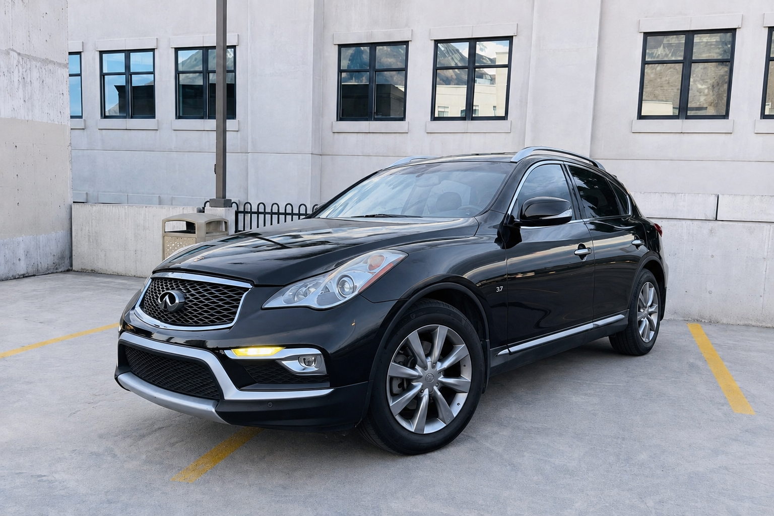 2016 Infiniti QX50 Luxe