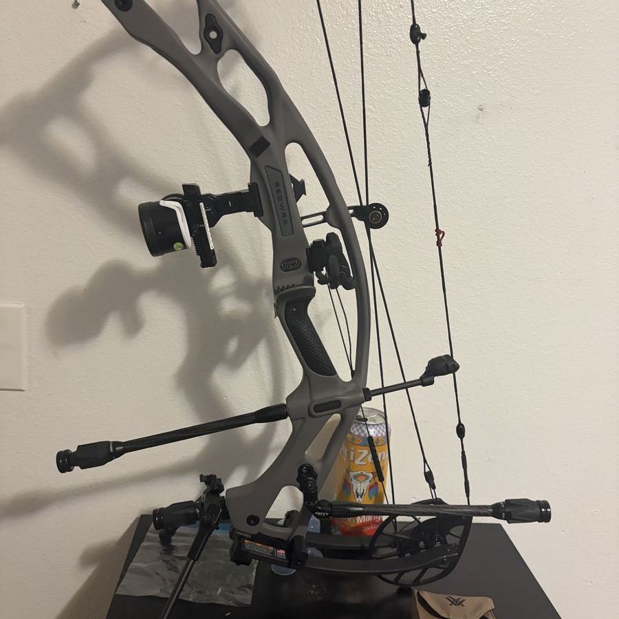 Hoyt Carbon RX-10