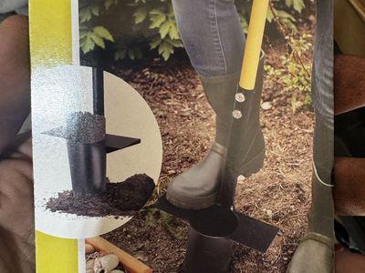 Jardineer Bulb Planter Tool Heavy Duty Garden Post Hole Digger Manual Soil Driller