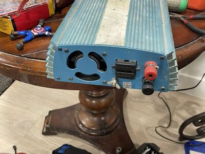 Mobile/ Vehicle Power Inverter 120v