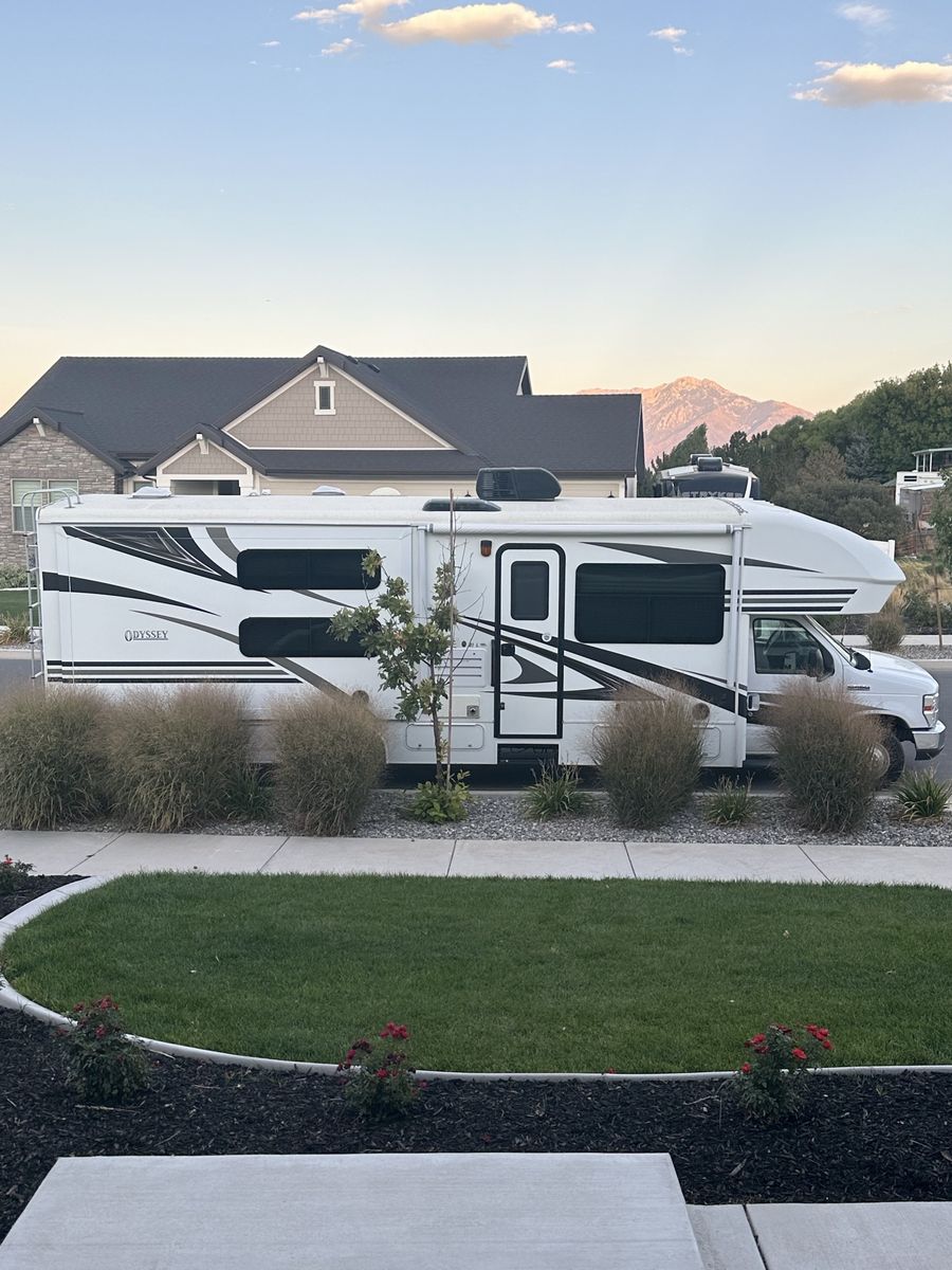 Gorgeous Entegra Odyssey 31L