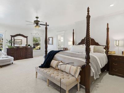 Thomasville Bedroom Furniture