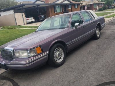 1994 Lincoln Town Car Signature Special Edition