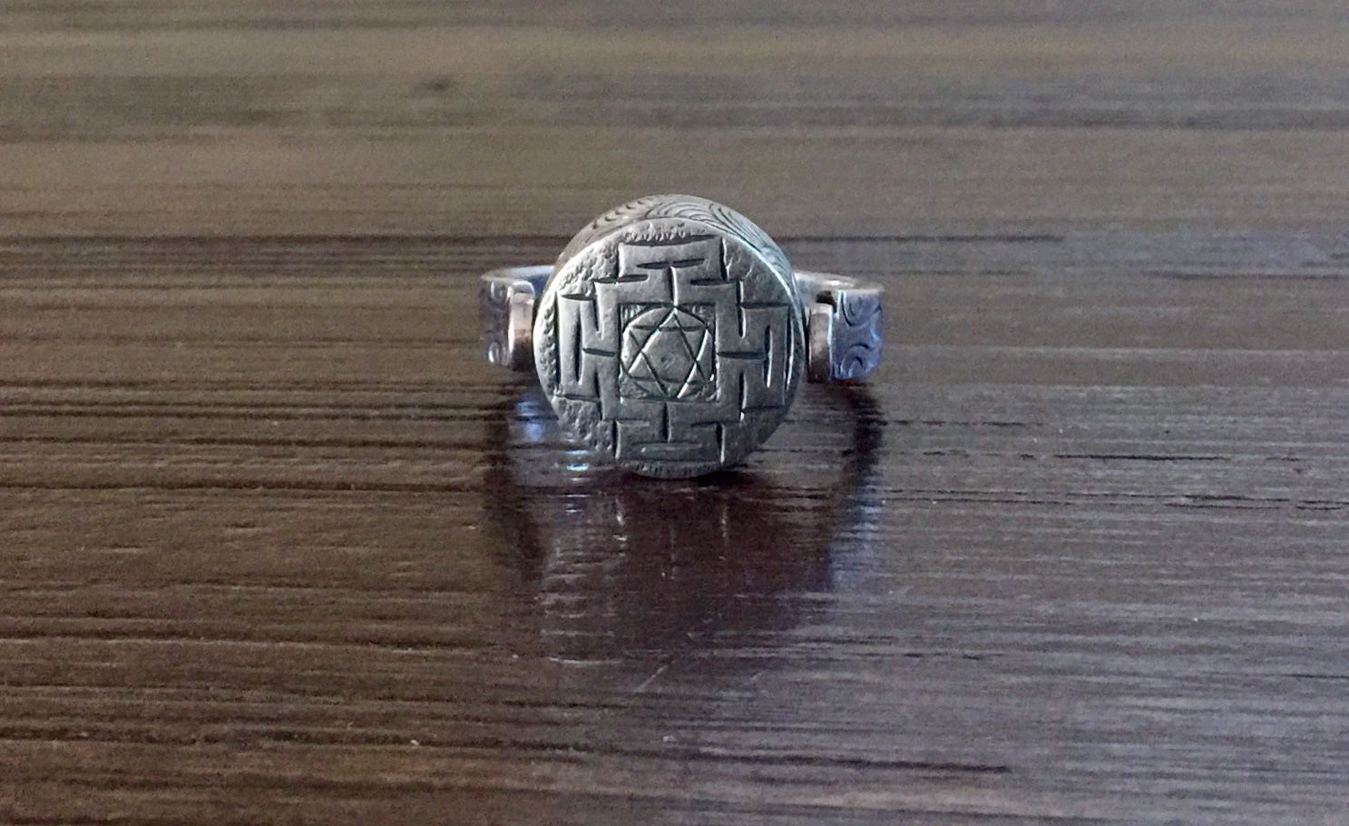 Sterling Silver Spinner Ring – Double-Sided Geometric Design