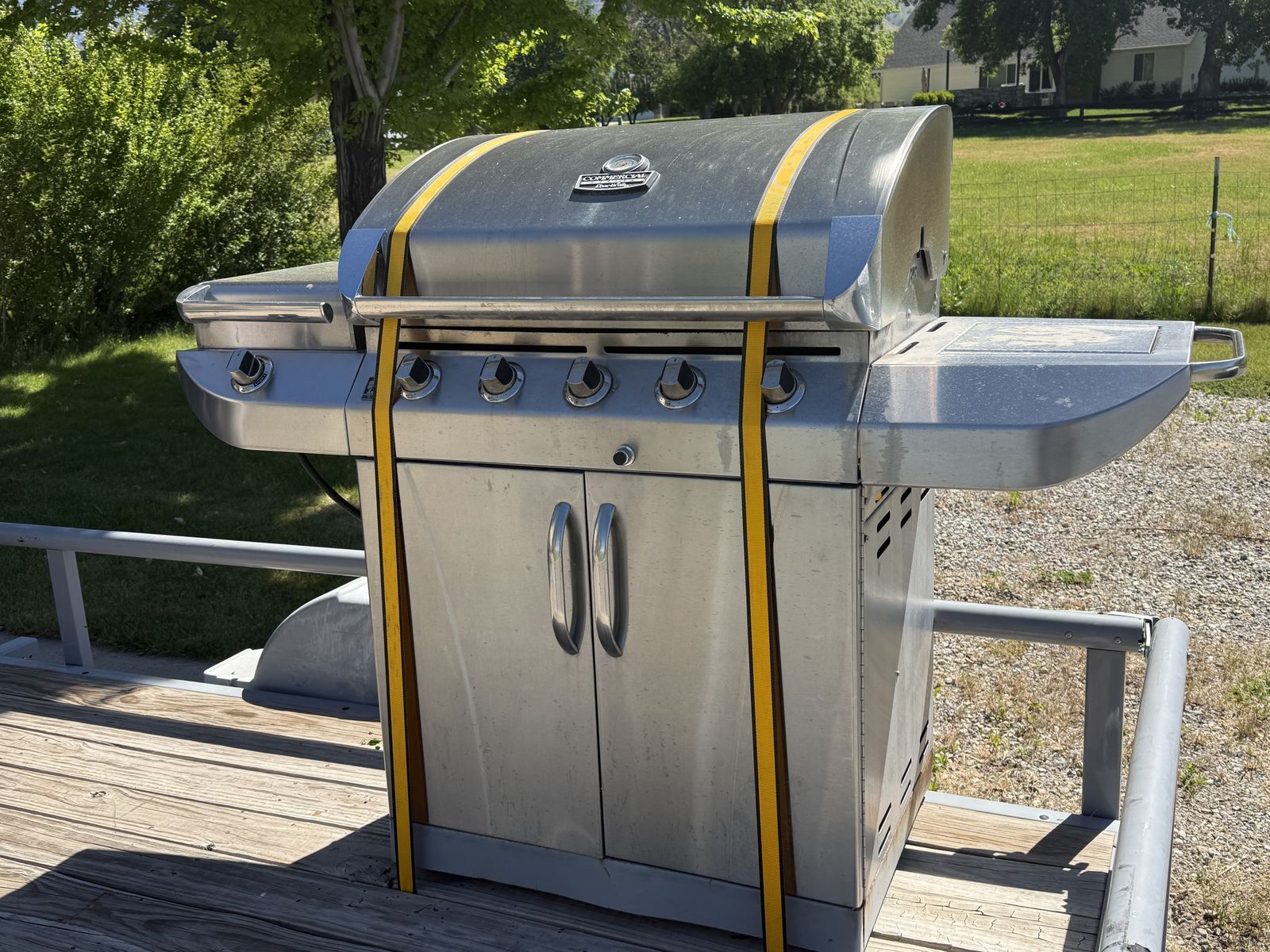 Large gas grill with side burner