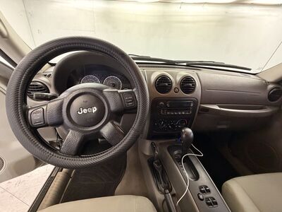 2005 JEEP LIBERTY Sport