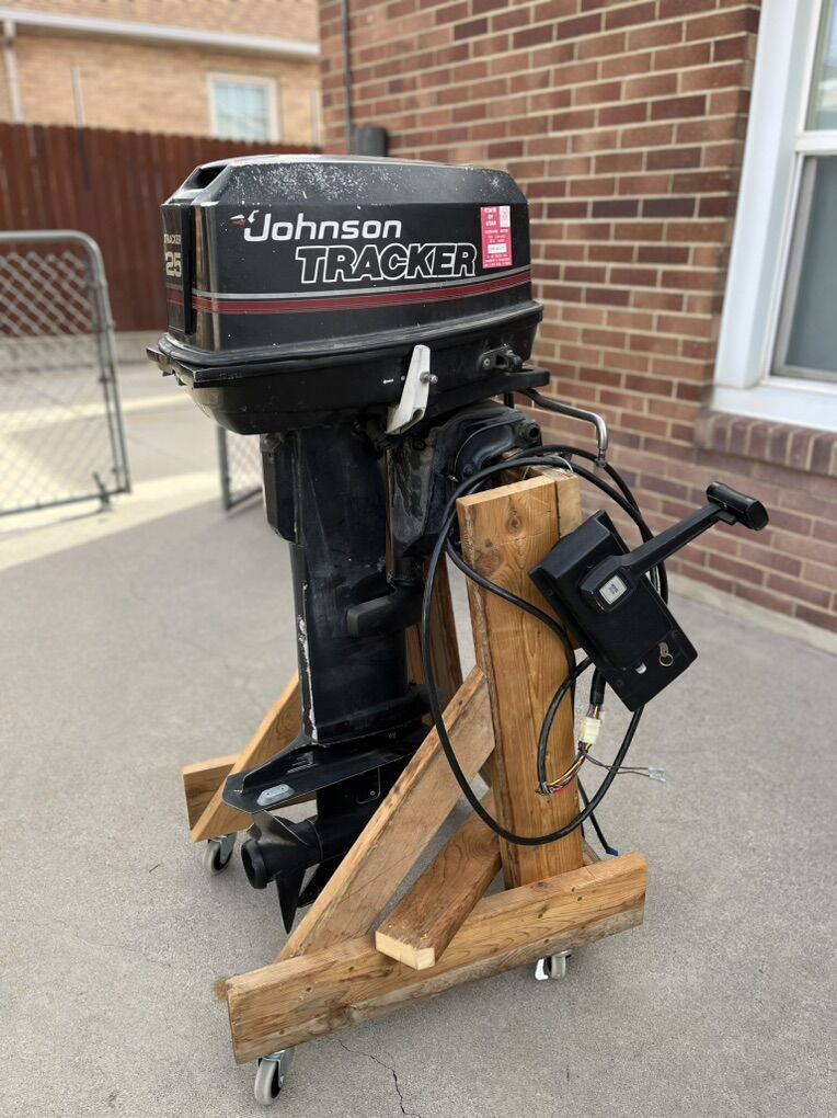 25 Hp Johnson Motor And Controls