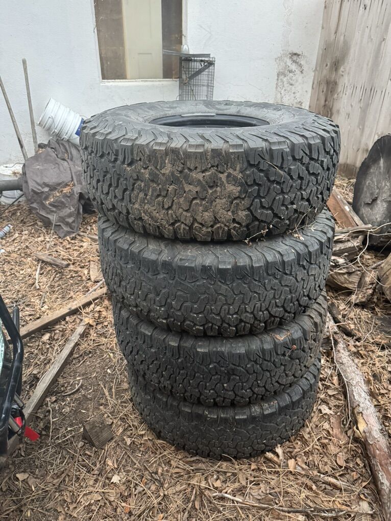 5x4.5 35" Tires