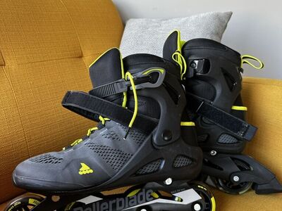 Fastest Rollerblades In The World!!! size 10