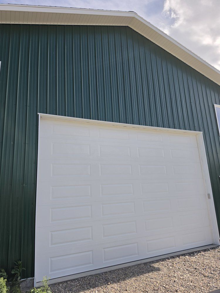 Main image 3