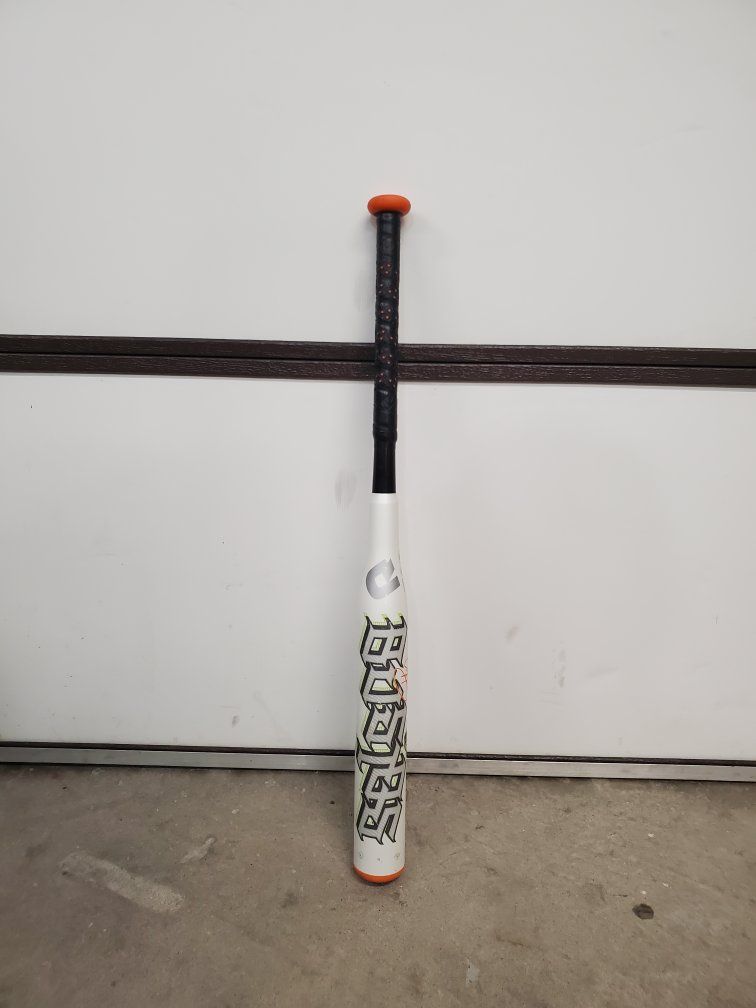 Demarini Bustos Fastpitch Softball Bat