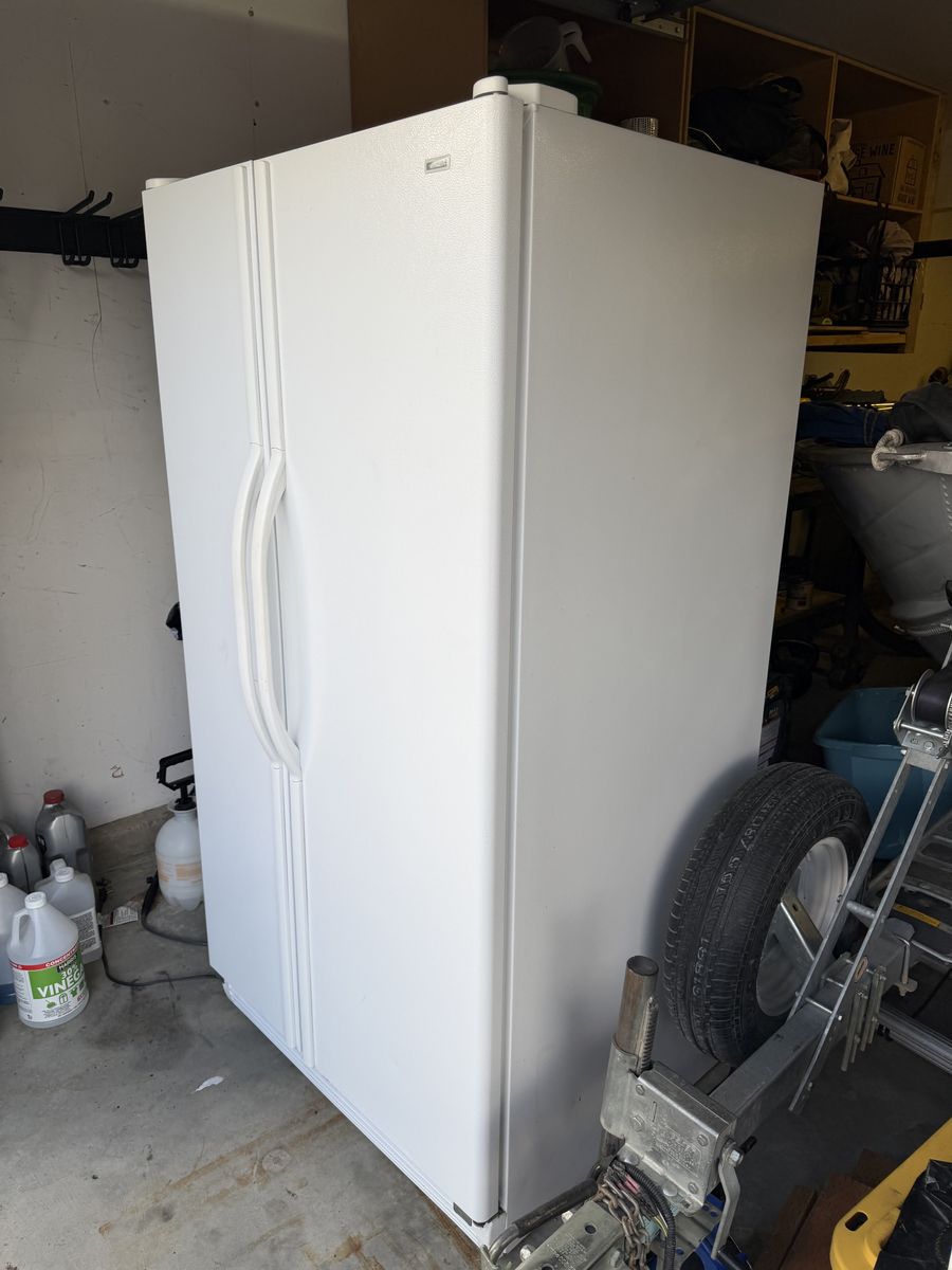 Kenmore coldspot refrigerator