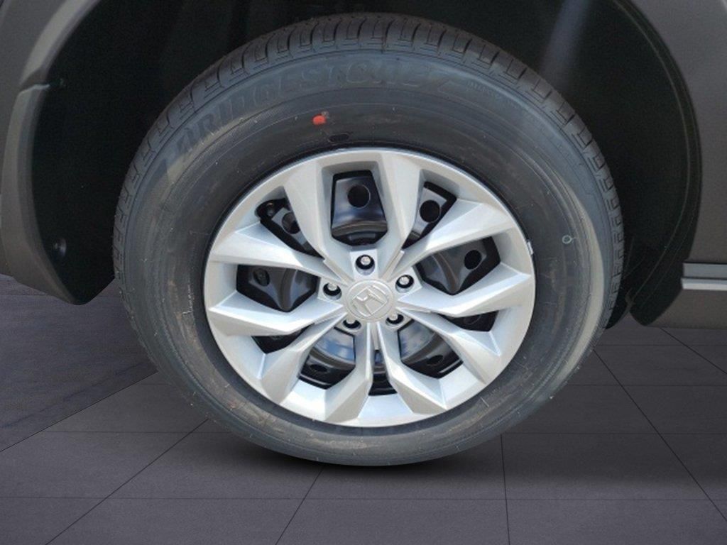 Main image 7