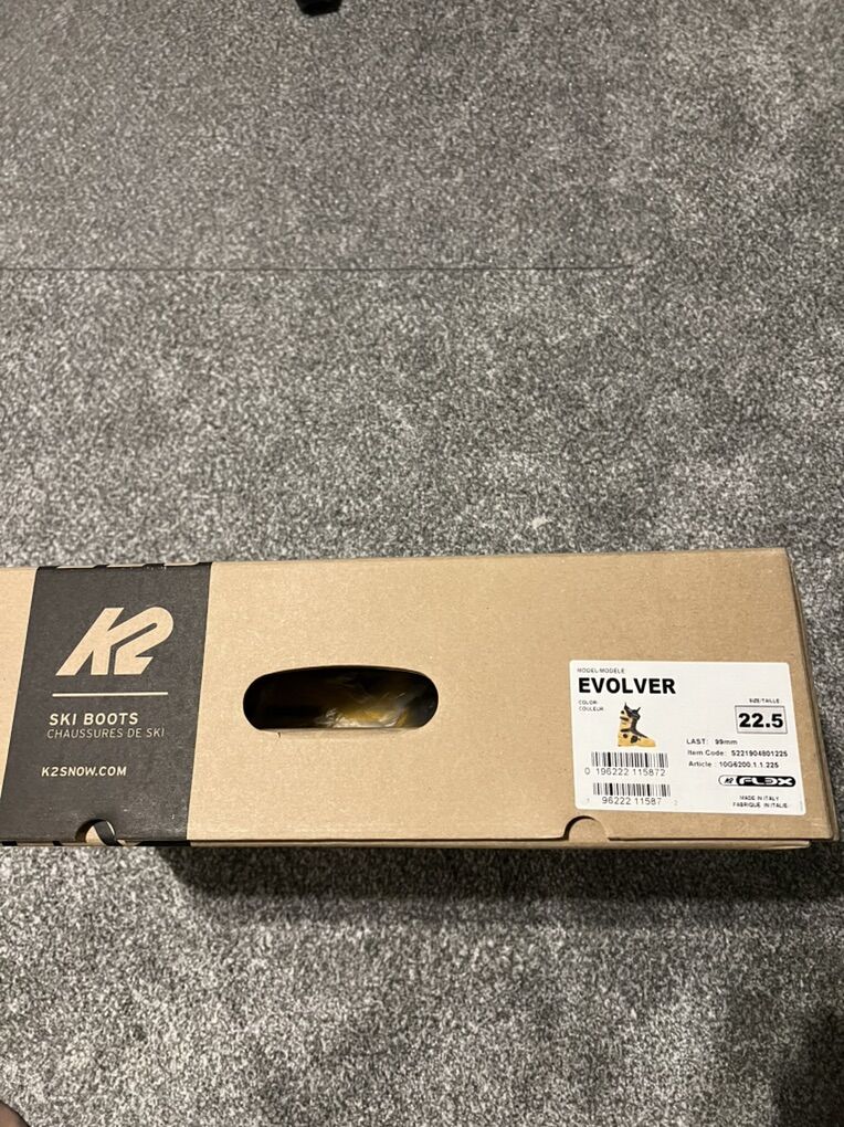 Used K2 Youth Evolver Ski Boot