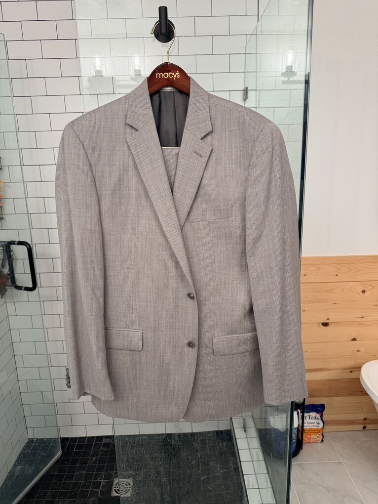 44L MichaeL Kors Suit