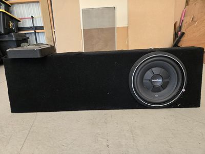 Truck Rockfosgate 10" Speaker with Prime R5001D Amp