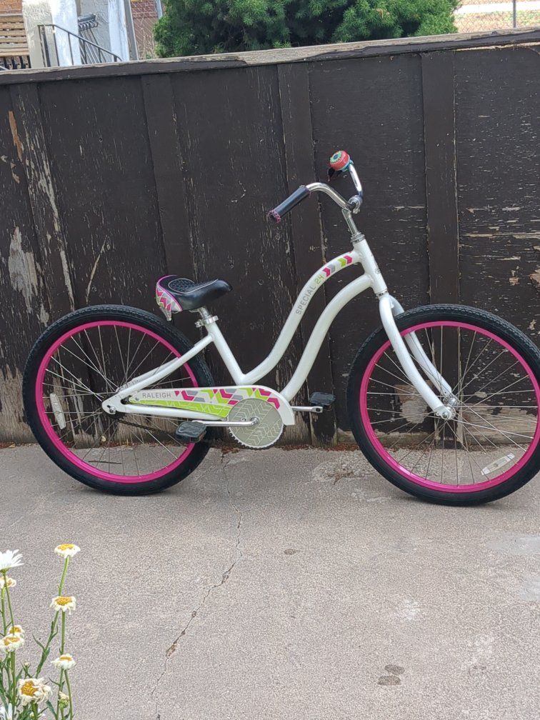 2009 Raleigh Special 24" kids bike