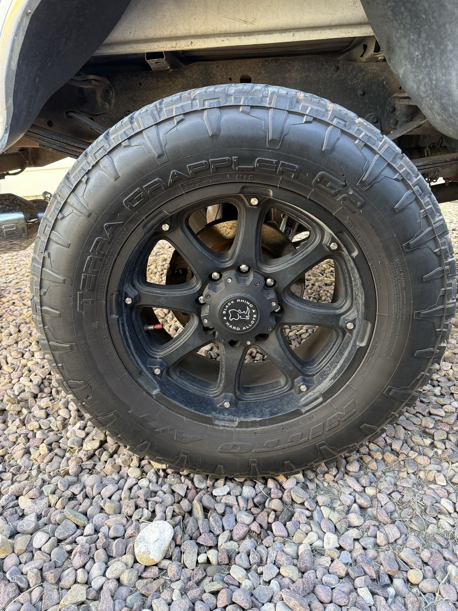 35x12.5R20 8x170 Tires and Wheels