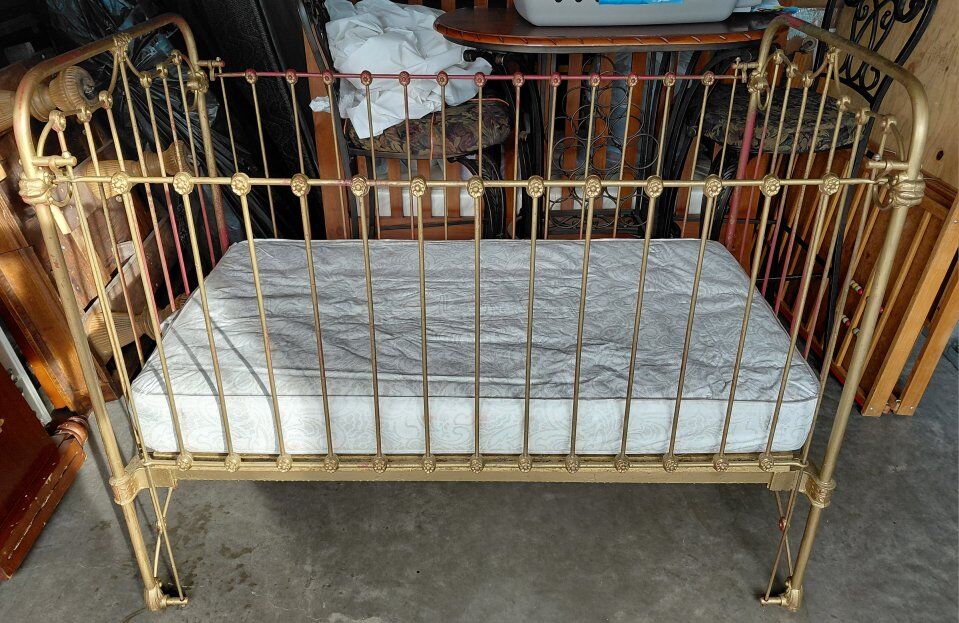 Crib Cast Iron Antique in Payson Utah