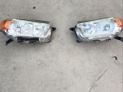 2011 Toyota 4 runner headlights