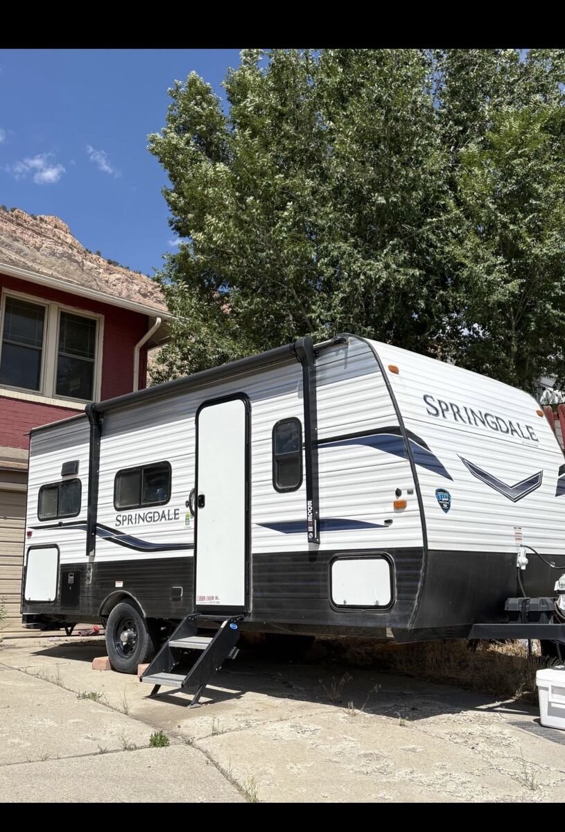 2022 Keystone Springdale camping trailer