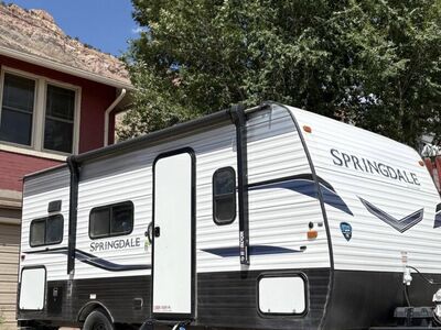 2022 Keystone Springdale camping trailer