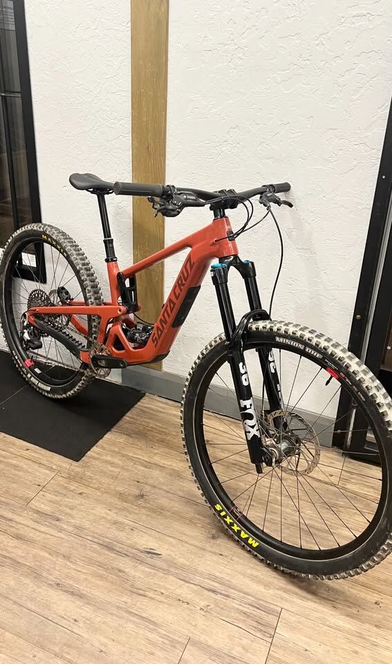 2025 Santa Cruz Hightower 90