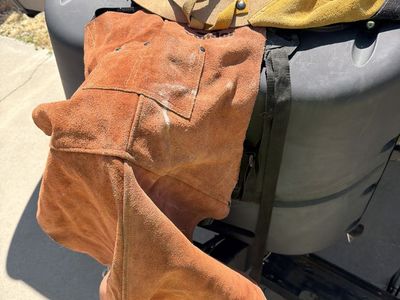 Condor Leather Welding Apron and knee guards