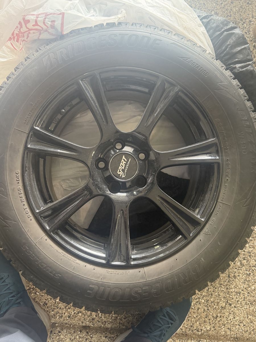Bridgestone Blizzak WS90 235/60R17 Winter Tire on Sport Edition Black Wheel set of 4
