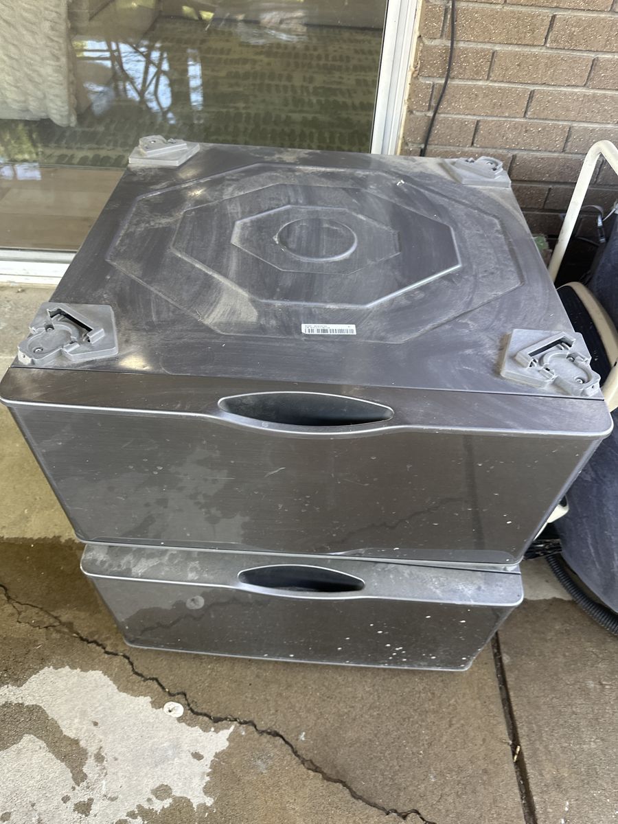 Samsung Washer and Dryer Pedastals
