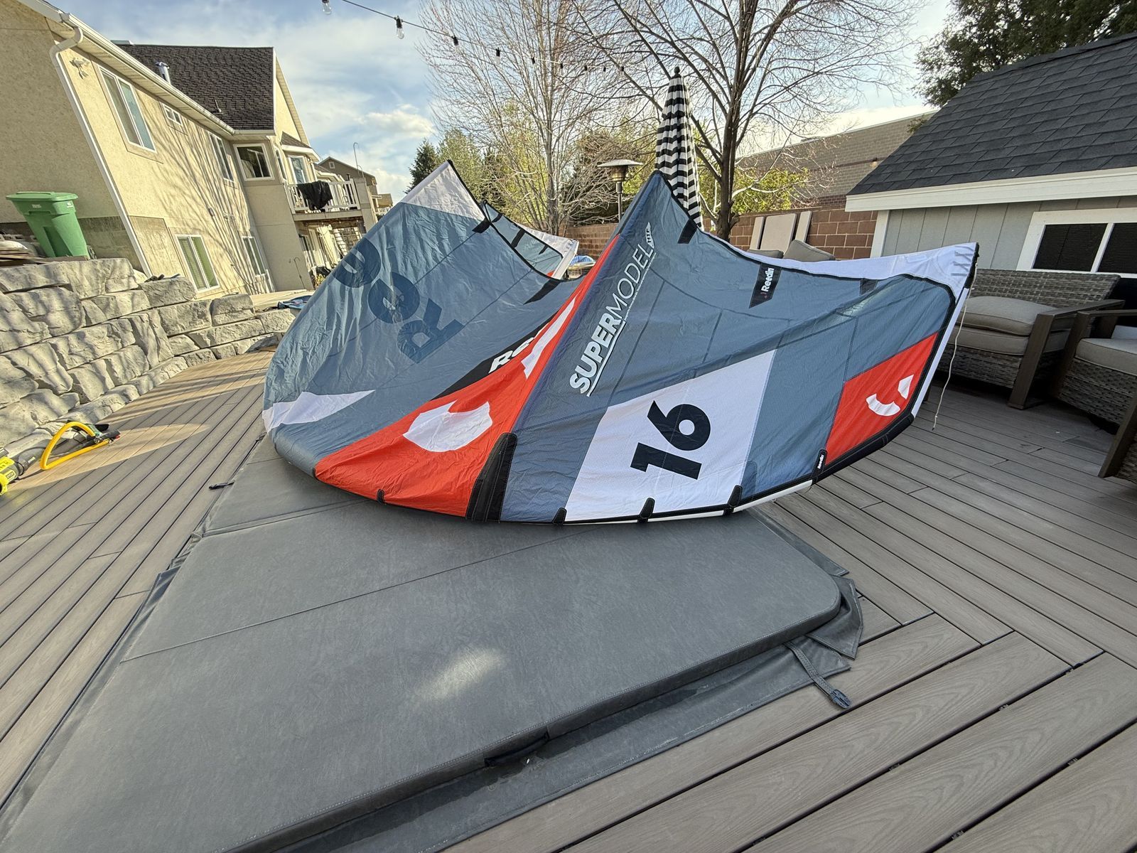 Kiteboarding Kite, Gear