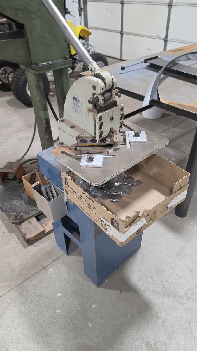 Baileigh Industrial SN-F16-HN Sheet Metal Corner Notcher