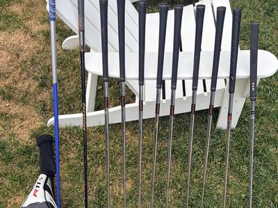 Nike Ignite Irons Taylor Made R-11 + Sand Wedge & Putter