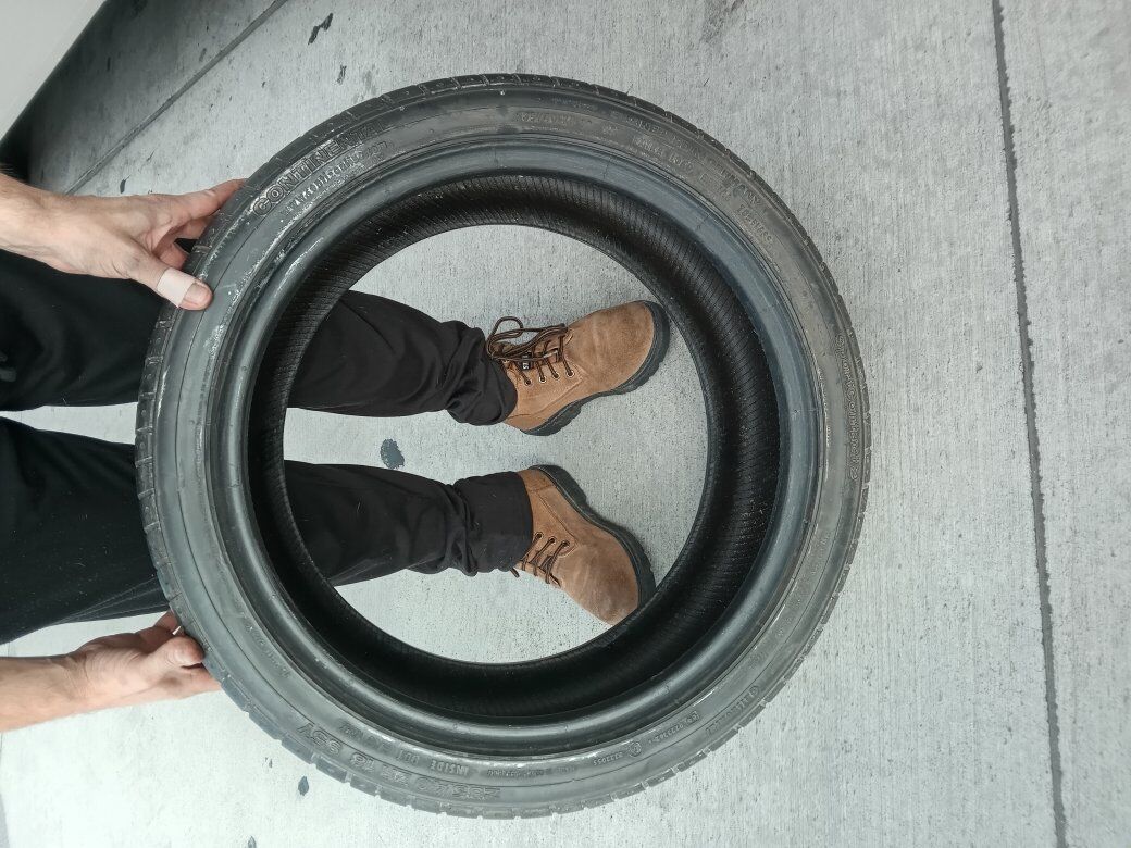 1 - New 235/40zR18 Continental Sport contact tire