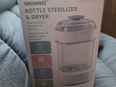 Grownsy LS-BE916 Compact Baby Bottle Sterilizer & Dryer - Fast Sterilization, BPA Free