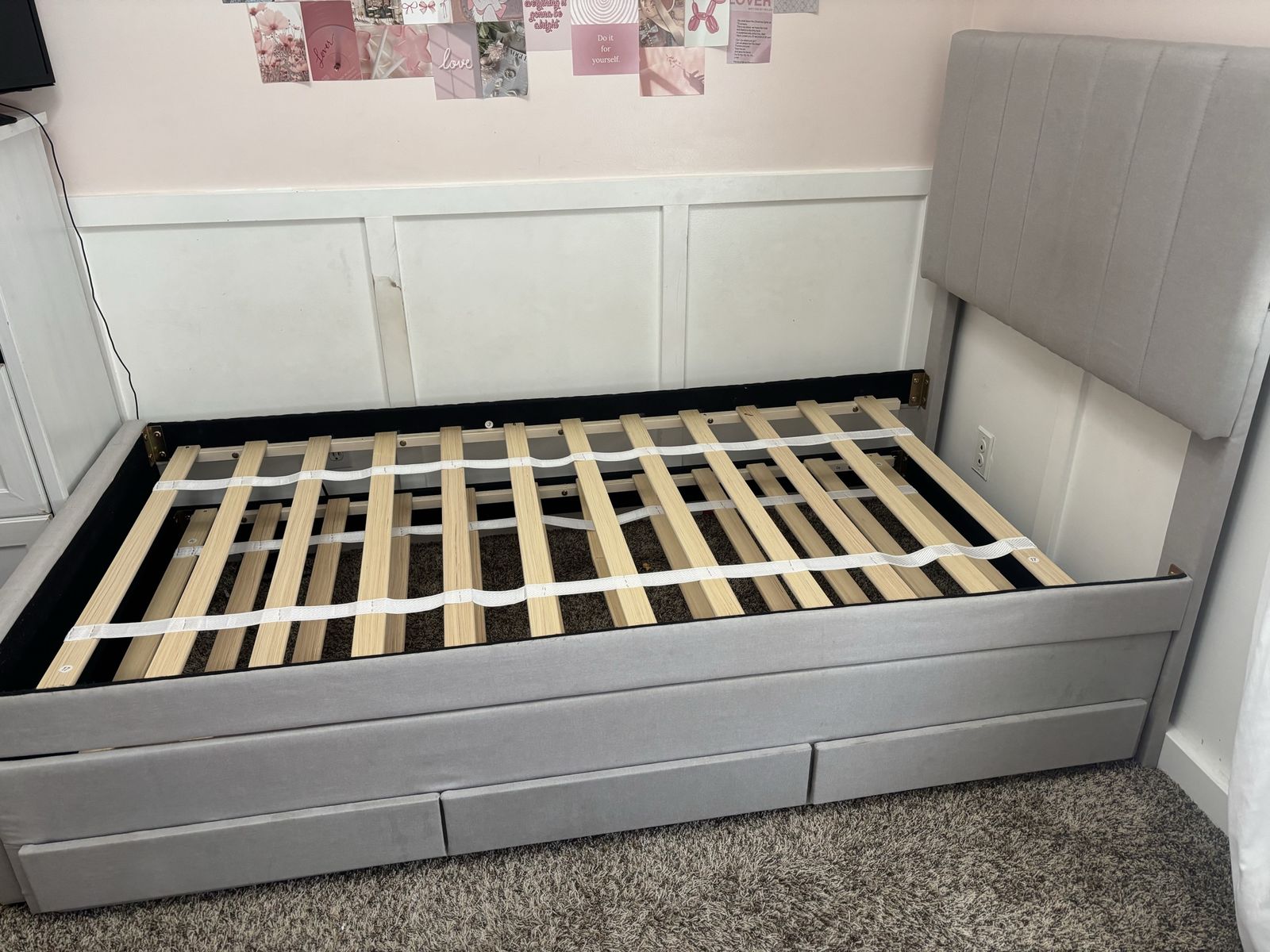 Twin bed with trundle