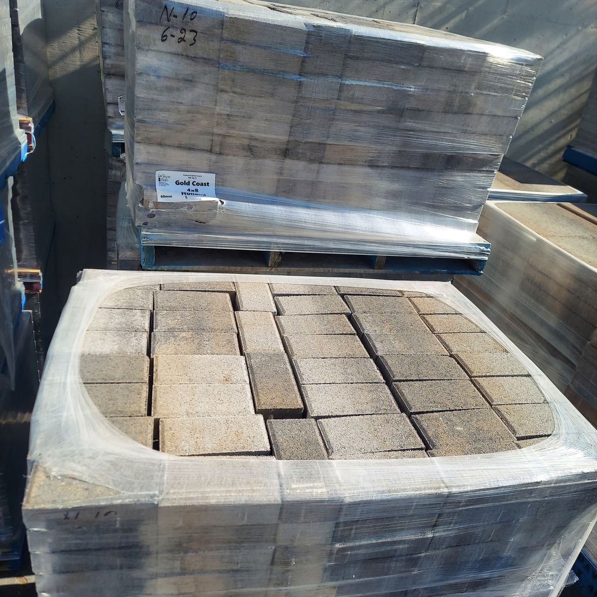 GOLD COAST HOLLAND PAVERS (4x8)