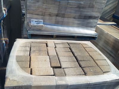 GOLD COAST HOLLAND PAVERS (4x8)