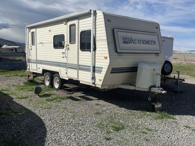 1989 Vactioneer 22ft.