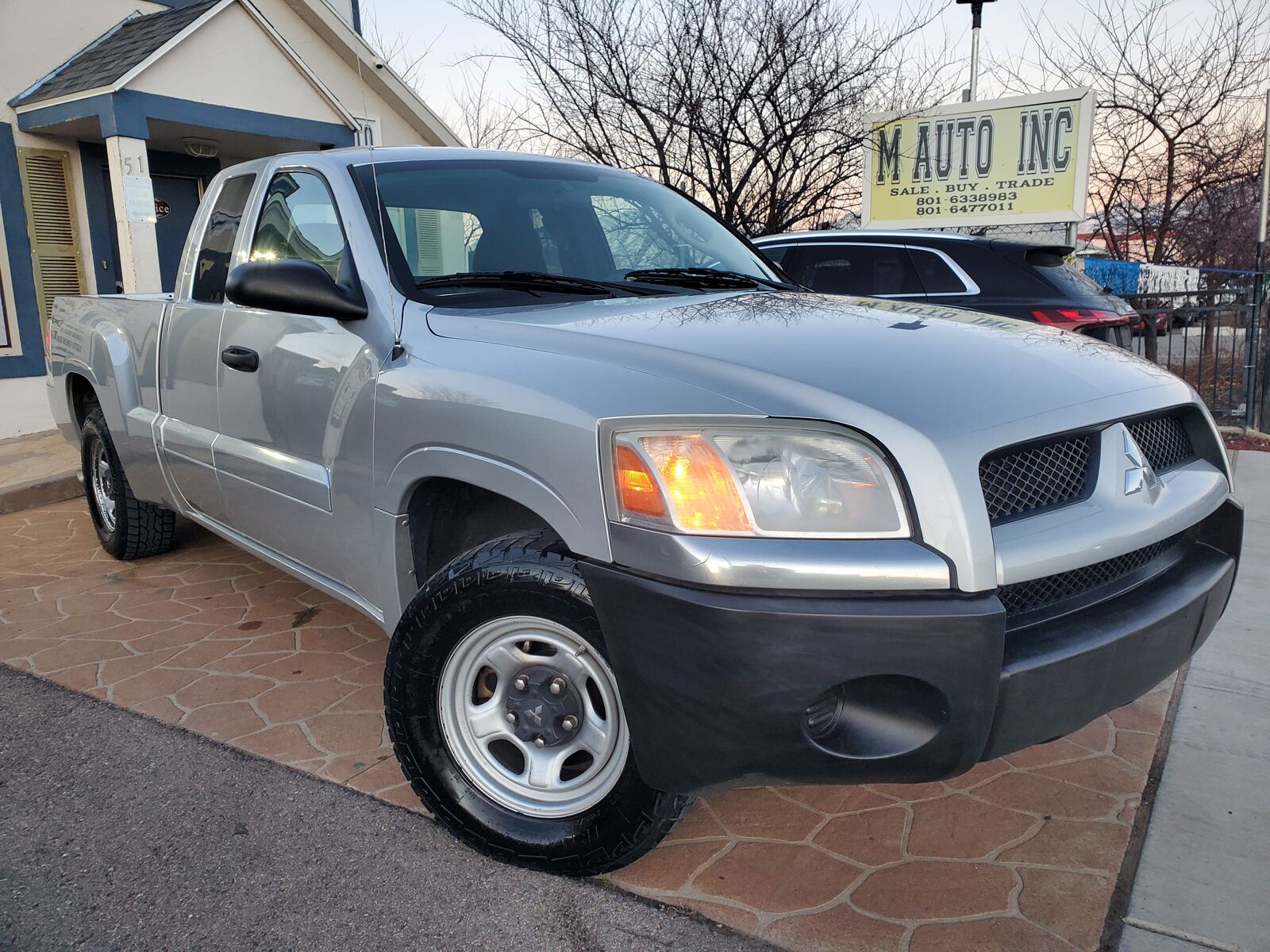 2008 MITSUBISHI RAIDER LS