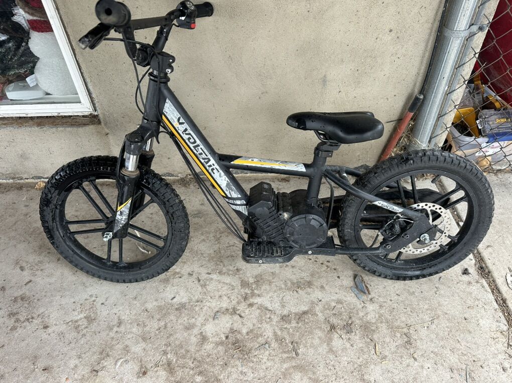 2 Voltaic Kids Electric Dirt Bike 16'' Lion Pro
