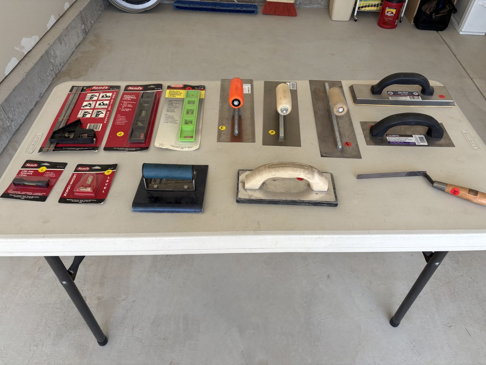 Levels and concrete tools